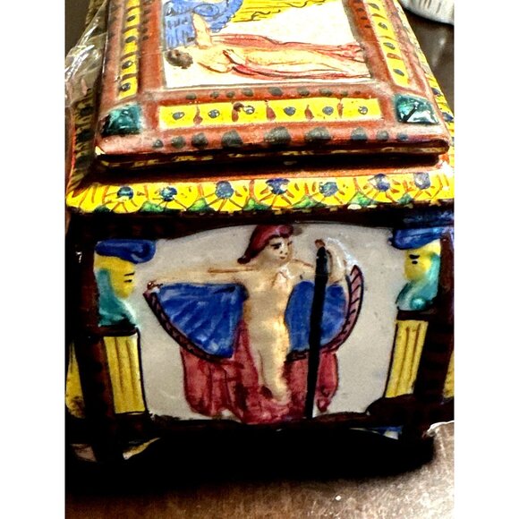 Vintage Italian Faience Trinket Box Capodimonte Style Roman Mythology Inspiratio - Picture 7 of 16